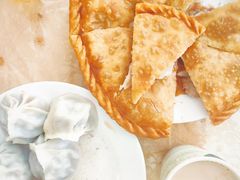 羊肉比萨饼-维吾尔餐厅(宜山路店)