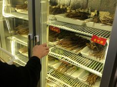 -拈签一笑黄牛肉辣卤串串