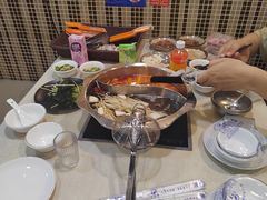 -尚品海鲜肥牛自助火锅(湖明店)