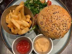 培根芝士和牛堡-bluefrog蓝蛙(皇庭广场店)