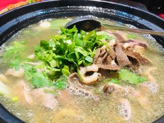 -谢老五跷脚牛肉·非遗传承店
