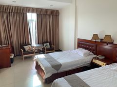 -小河湾酒店