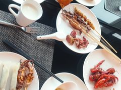 -怡豪大饭店·银顶旋转餐厅