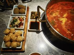 -野山舂·贵州现舂酸汤牛肉(民生路店)
