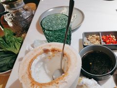 -喃喃椰·糟粕醋椰子鸡火锅(七堡花园店)