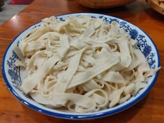 -牧人巷子·大锅羊汤·暴走牛骨(大成路店)