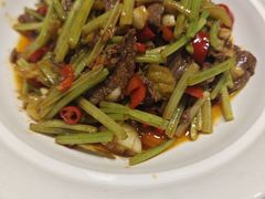 -笨豆腐居民楼菜馆•江西小炒(天津开发区店)