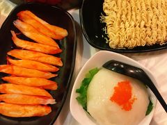 -鲜入围煮花胶鸡海鲜火锅