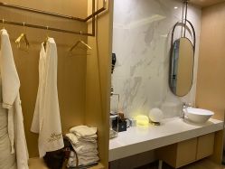 -香港倾城国际·美容美体中心