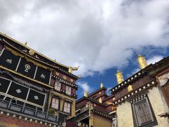 -噶丹松赞林寺