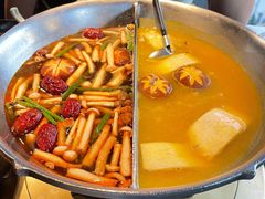 -湊湊火锅·茶憩(新中关购物中心店)