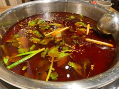 -肖肖酸萝卜鱼火锅(总店)