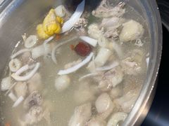 -喃喃椰·糟粕醋·椰子鸡火锅(七堡花园店)
