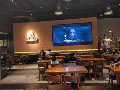 -HUZI虎滋精酿餐吧(京西大悦城店)