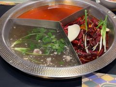 -廖掌柜·重庆鲜货火锅(上海首店)