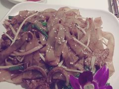 -新大咀港式茶餐厅(宝山万达店)
