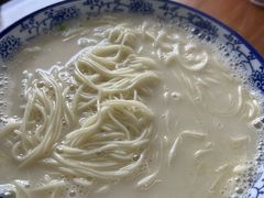 -雪琴面馆富安特色鱼汤面(城中花园店)