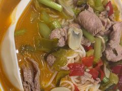 -粉小主·贵州酸汤牛肉粉(南京仙林金鹰店)