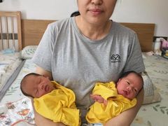 -乐禧母婴全自营月嫂(宝山店)