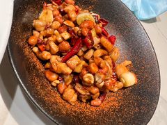 宫保鸡丁-渔语鱼新川菜Bistro(万象天地店)