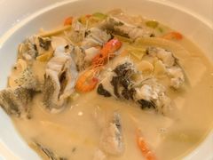 豆瓣河虾烧小桂鱼-扬州香格里拉·香宫中餐厅