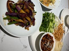 -关东小磨东北菜(漕河泾印象城店)