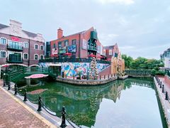 -钟书阁(松江泰晤士小镇店)