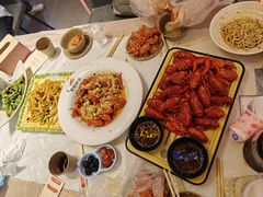 -肥肥虾庄·金牌油焖大虾(首义路店)