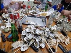 -蚝哥花姐湛江烤生蚝(美丽湾市场店)