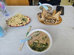 豆泡汤-洪峰浩老北京烧饼夹肉(角门路店)