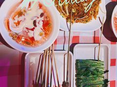 -龙巢盱眙龙虾·鸡煲·烧烤宵夜(坪洲店)