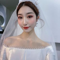 -艾米丽婚纱礼服