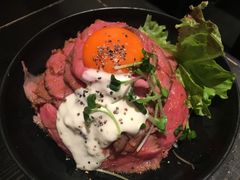 生鸡蛋牛肉丼-Red Rock(原宿店)
