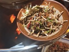 -野山舂·贵州现舂酸汤牛肉(东山店)