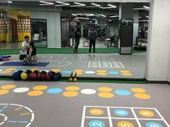 -CXFIT 陈徐健身工作室(凯旋店)