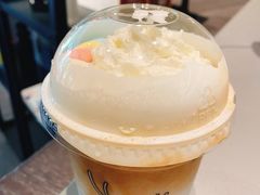 瓦尔登蓝拿铁-瑞幸咖啡(1+1大厦店)
