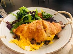 鹅肝滑蛋可颂全餐-玲婧胡同·生日蛋糕·餐厅(嘉里城店)