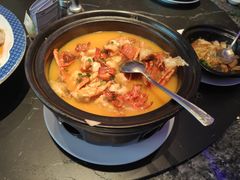 -荣誉海鲜酒楼(海湾店)