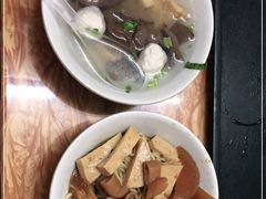 -松树干拌面店