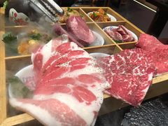 -喵小乙碳火烤肉(大坪协信星光天地店)