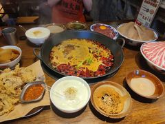 -萍姐火锅·公路夜市(武汉首店)