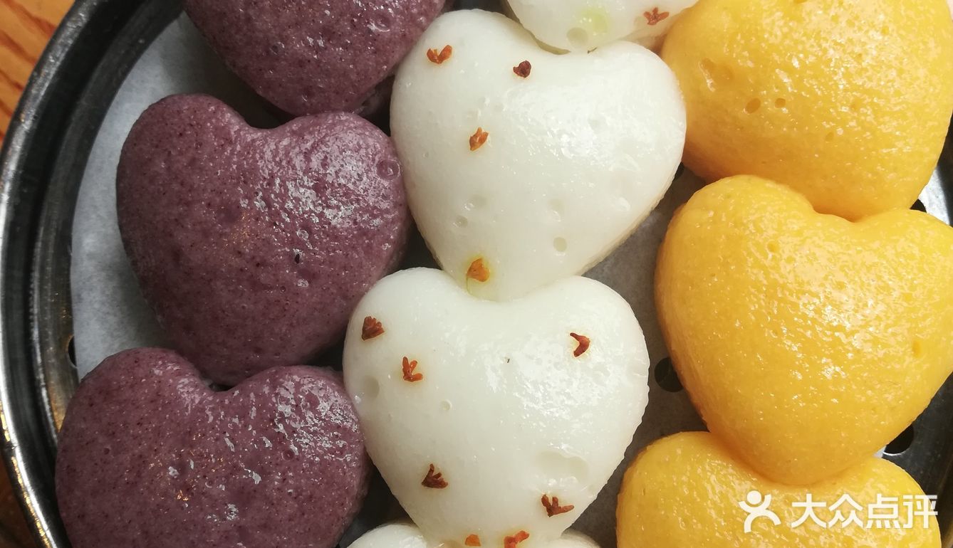 周末自驾到西湖,中午从点评上搜到这家店,评分蛮高