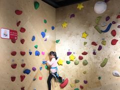 -ROCKPLUS攀岩馆(环宇城店)