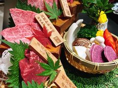 -山川小町·极番烧肉(新地假日广场店)