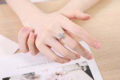 -LightOnly·培育钻石婚戒定制(天坛店)