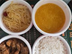 香菇焖鸡一人餐-皇城根北京风味主题餐厅(中海环宇城店)