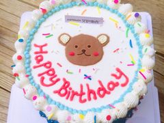 手绘小熊蛋糕复古裱花-艾加柒克蛋糕茶歇甜品台(春熙路店)