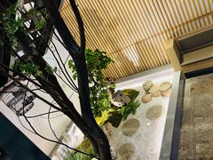 -蜜桃餐厅·伴山(湖滨商业街店)