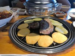 -唯成•韩国炭火烤肉 유성고기