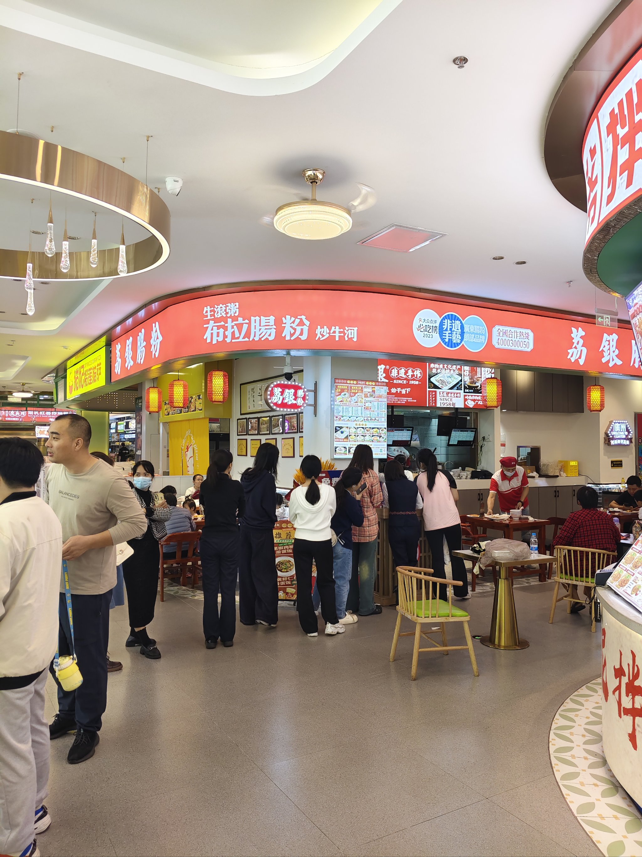 小吃店年入百万(小吃店年入百万交多少税)